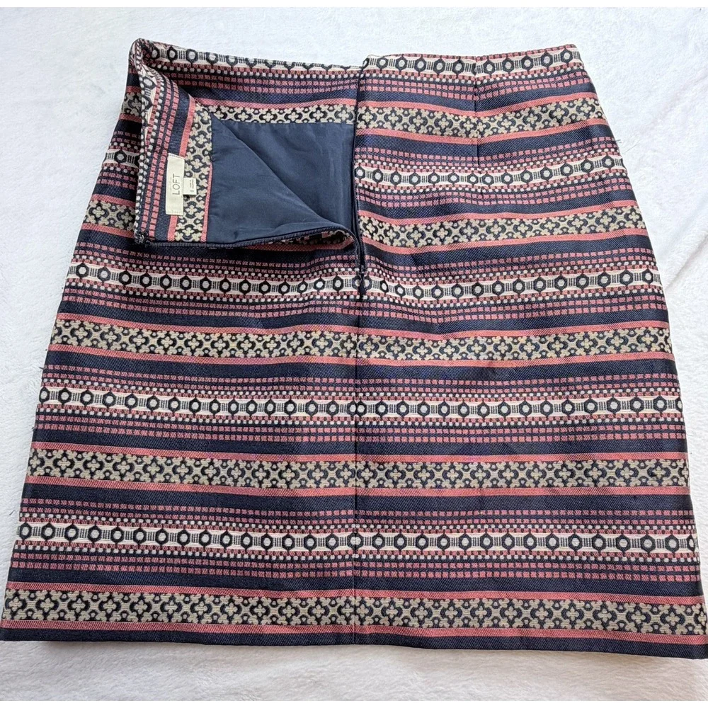 LOFT Jacquard Geometric Stripe Mini Skirt Size 0 Blue Red Woven Lined Zip Office